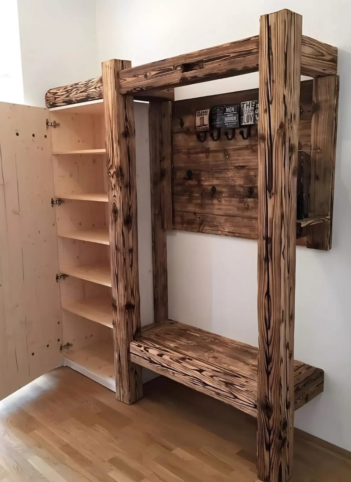 Mobile ingresso rustico in legno